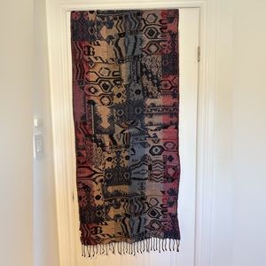 ARITZIA Wilfred blanket scarf *great condition*